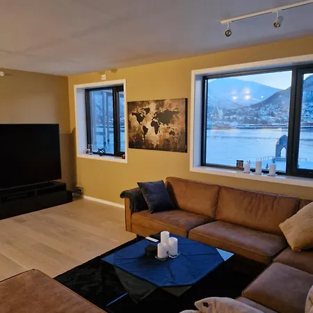 Corner Apartment Vervet Tromso Exterior photo